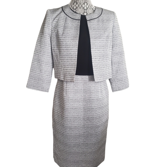 JONES New York Black And Silver Tweed Dress Suit. - Picture 2 of 16